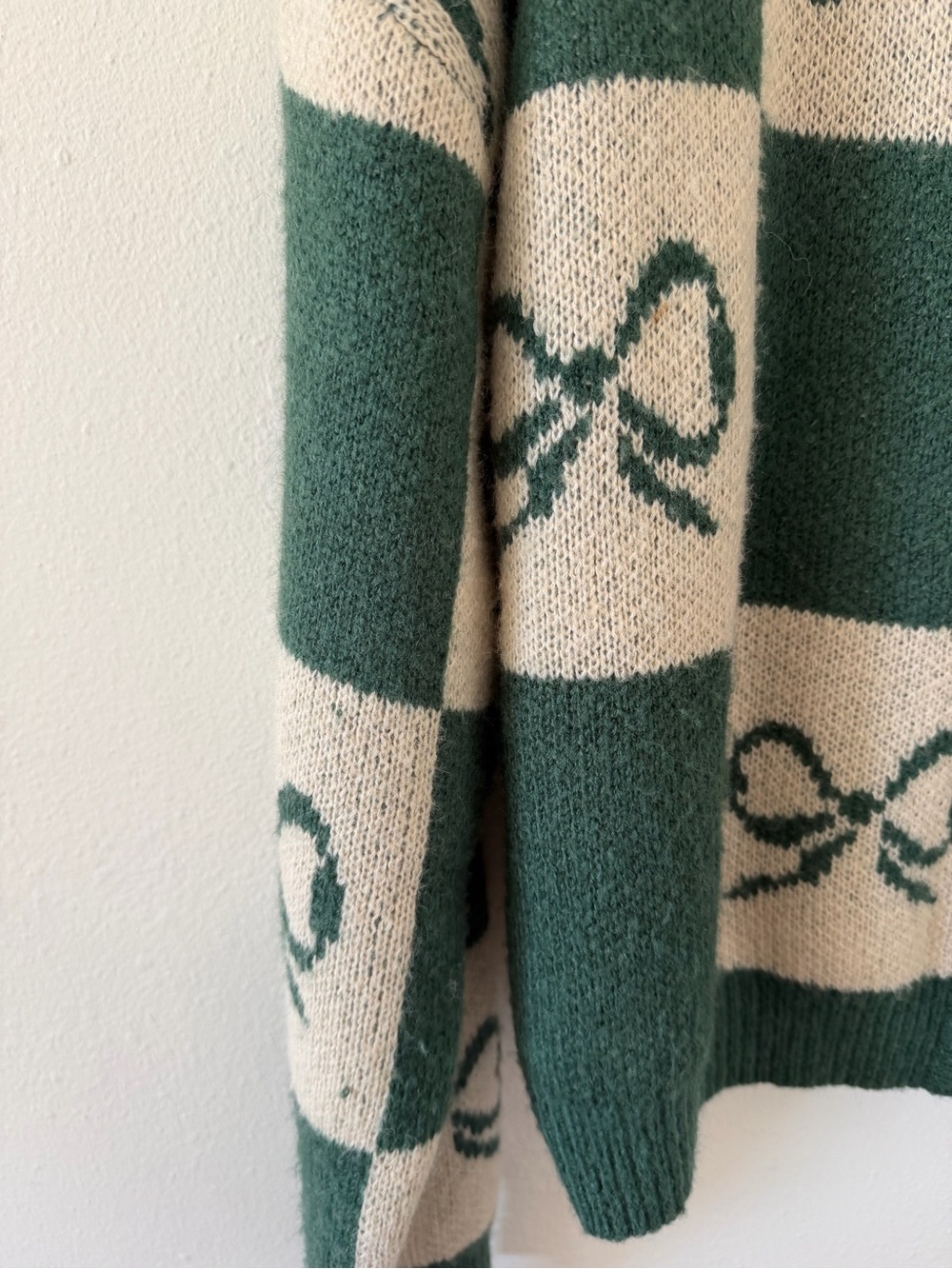 Lauda Cardigan- Lisa Says Gah - Picture 3 of 6